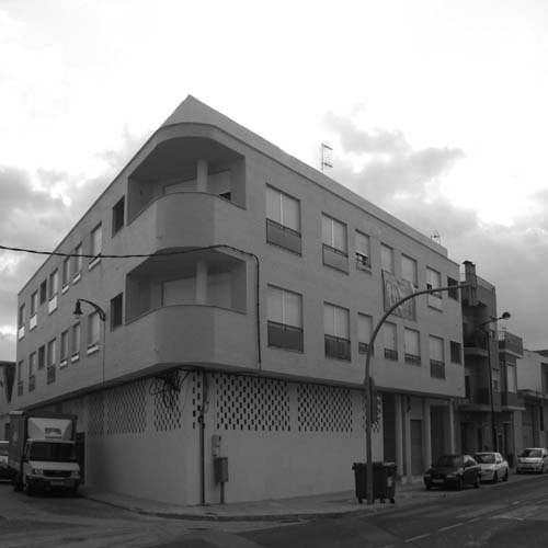 20 viviendas C/Colón Guadasuar